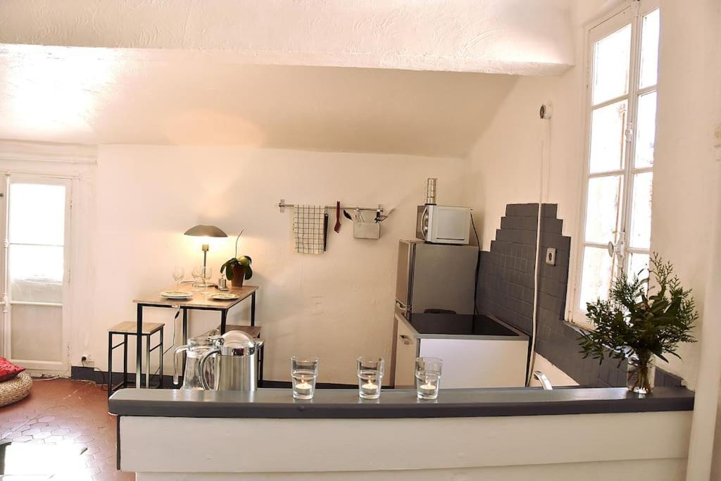 Lovely Flat In The Heart Of The Medieval City อิแยร์ ภายนอก รูปภาพ
