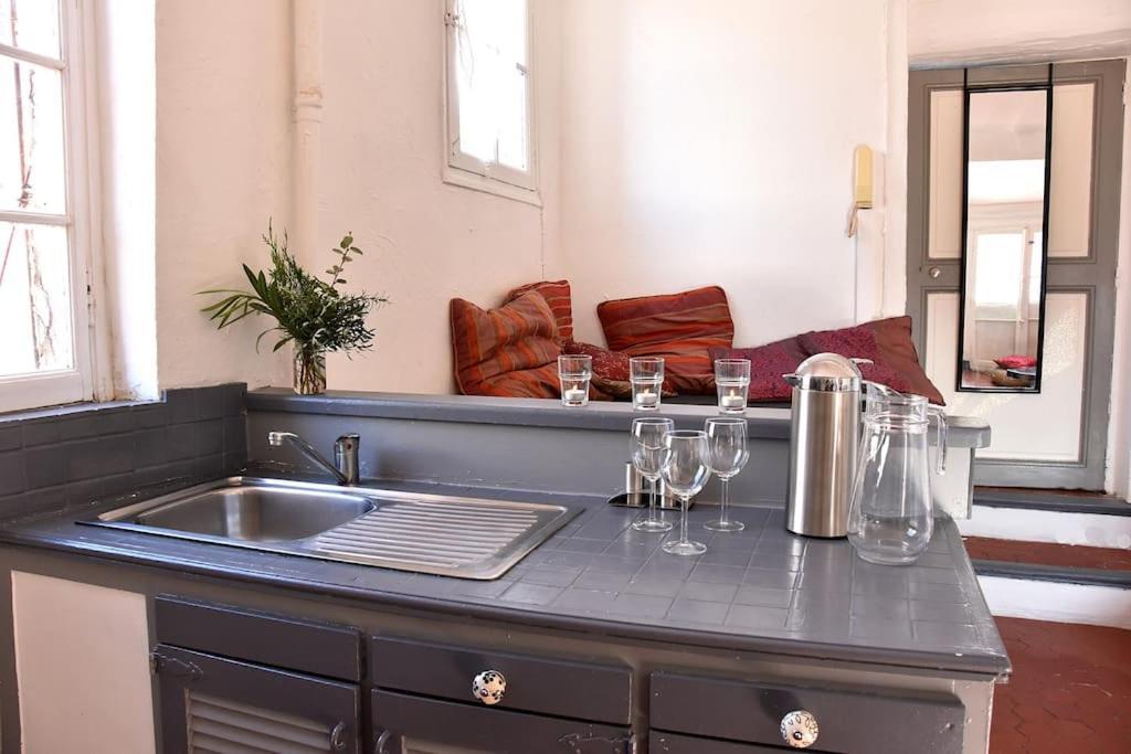 Lovely Flat In The Heart Of The Medieval City อิแยร์ ภายนอก รูปภาพ